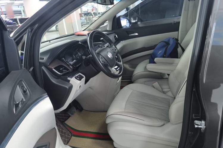 Used Buick GL8 2022 Land Business Class 652T Luxury Model Left Front Seat