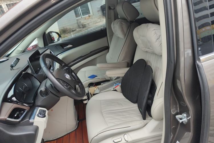 Used Buick GL8 2022 Land Business Class 652T Luxury Model Left Front Seat