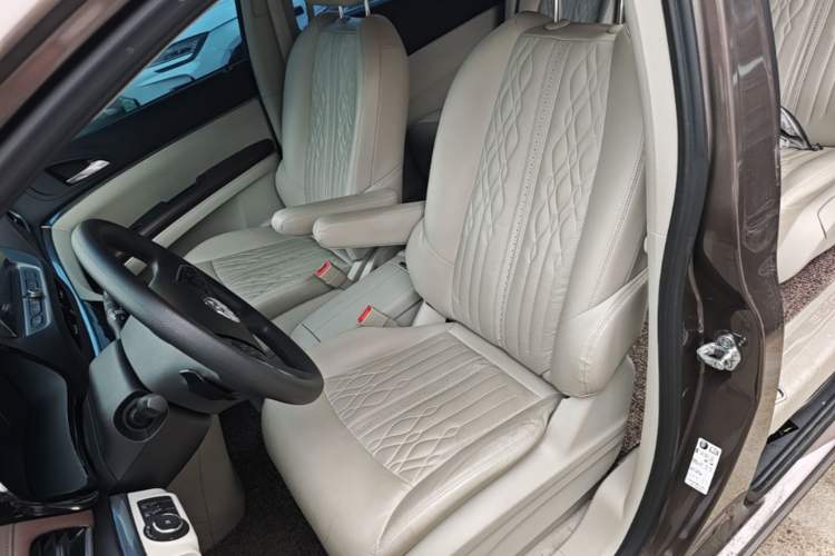 Used Buick GL8 2022 Land Cruiser Executive Class 652T Comfort Model Left Front Seat