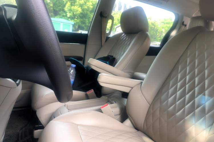 Used Buick GL8 2022 Land Cruiser Executive Class 652T Comfort Model Left Front Seat