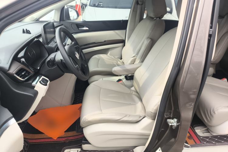 Used Buick GL8 2022 Land Cruiser Executive Class 652T Comfort Model Left Front Seat