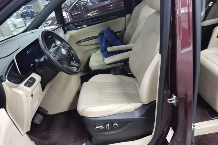 Used Buick GL8 2022 ES Land Cruiser 653T Luxury Model Left Front Seat