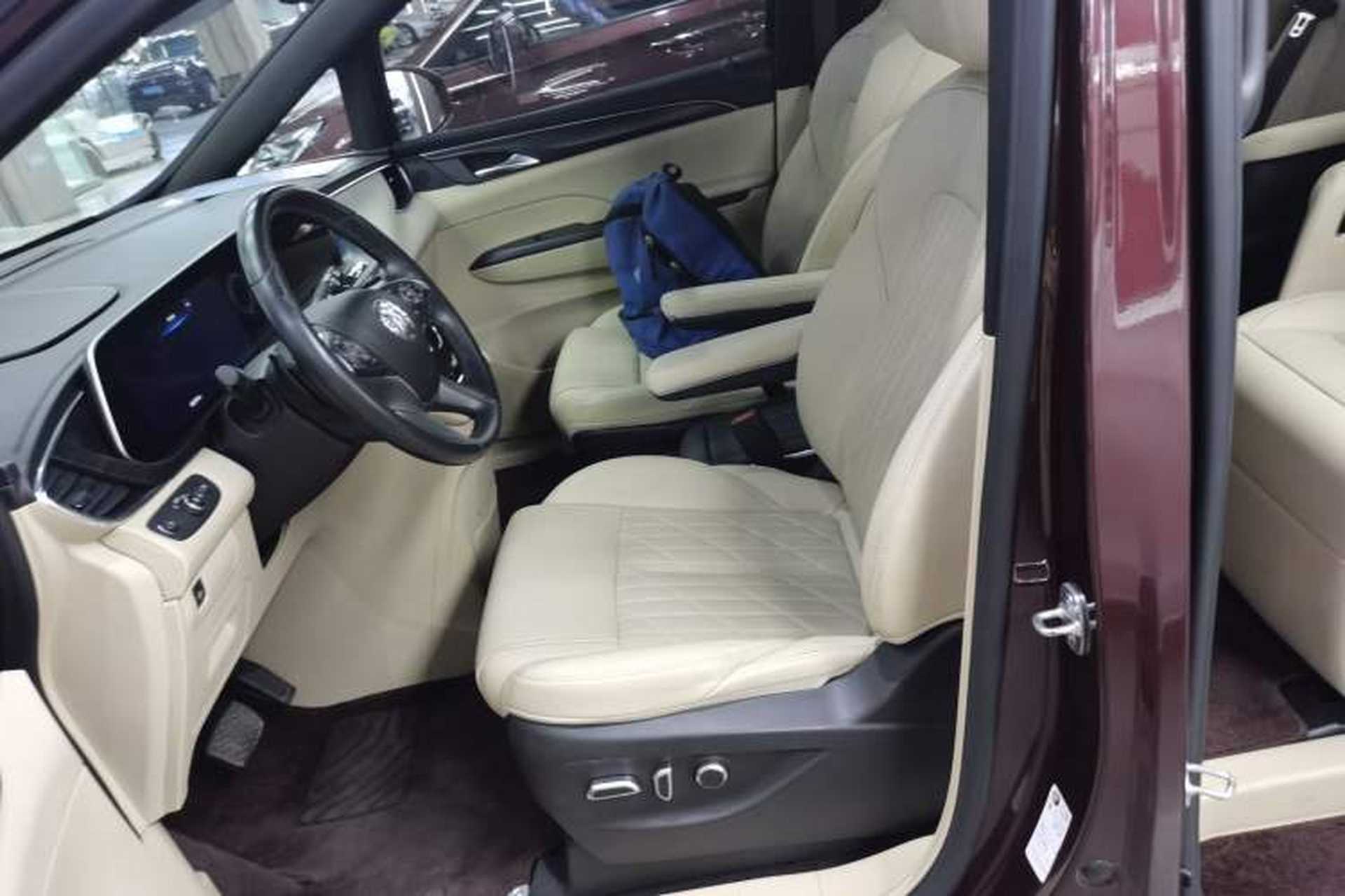 Used Buick GL8 2022 ES Land Cruiser 653T Luxury Model Left Front Seat