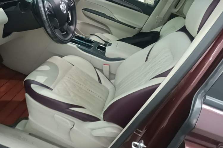 Used Buick GL8 2022 ES Landtrek 653T Comfort Edition Left Front Seat