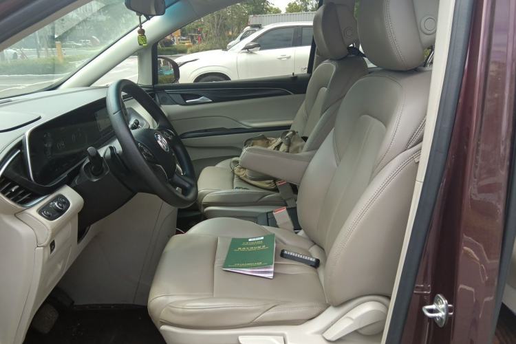 Used Buick GL8 2022 ES Landtrek 653T Comfort Edition Left Front Seat