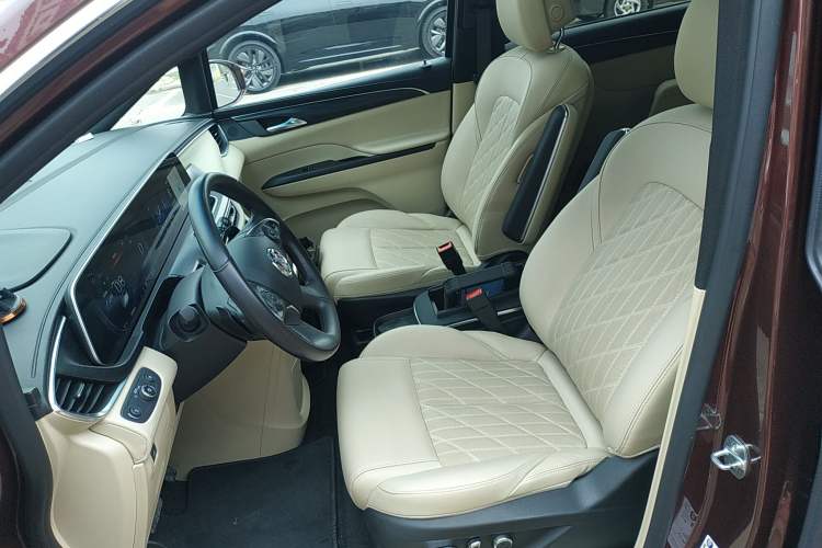 Used Buick GL8 2022 ES Land Cruiser 653T Luxury Model Left Front Seat