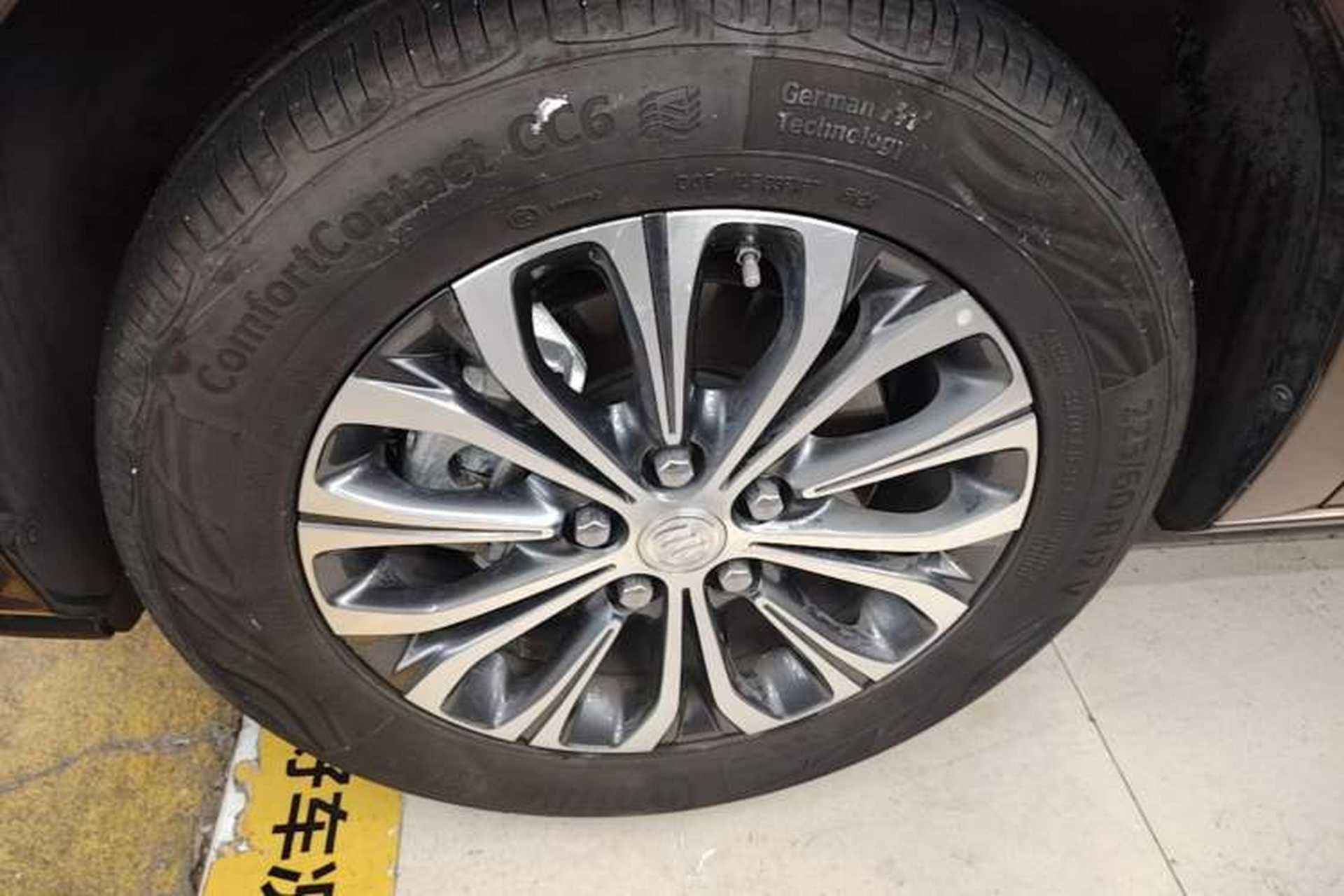 Used Buick GL8 2022 Land Business Class 652T Luxury Model Left Front Wheel Hub