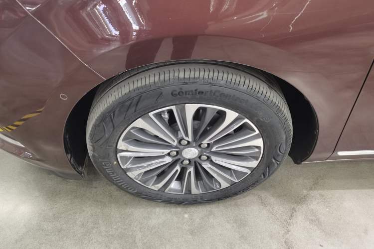 Used Buick GL8 2022 ES Landtrek 653T Flagship Model Left Front Wheel Hub