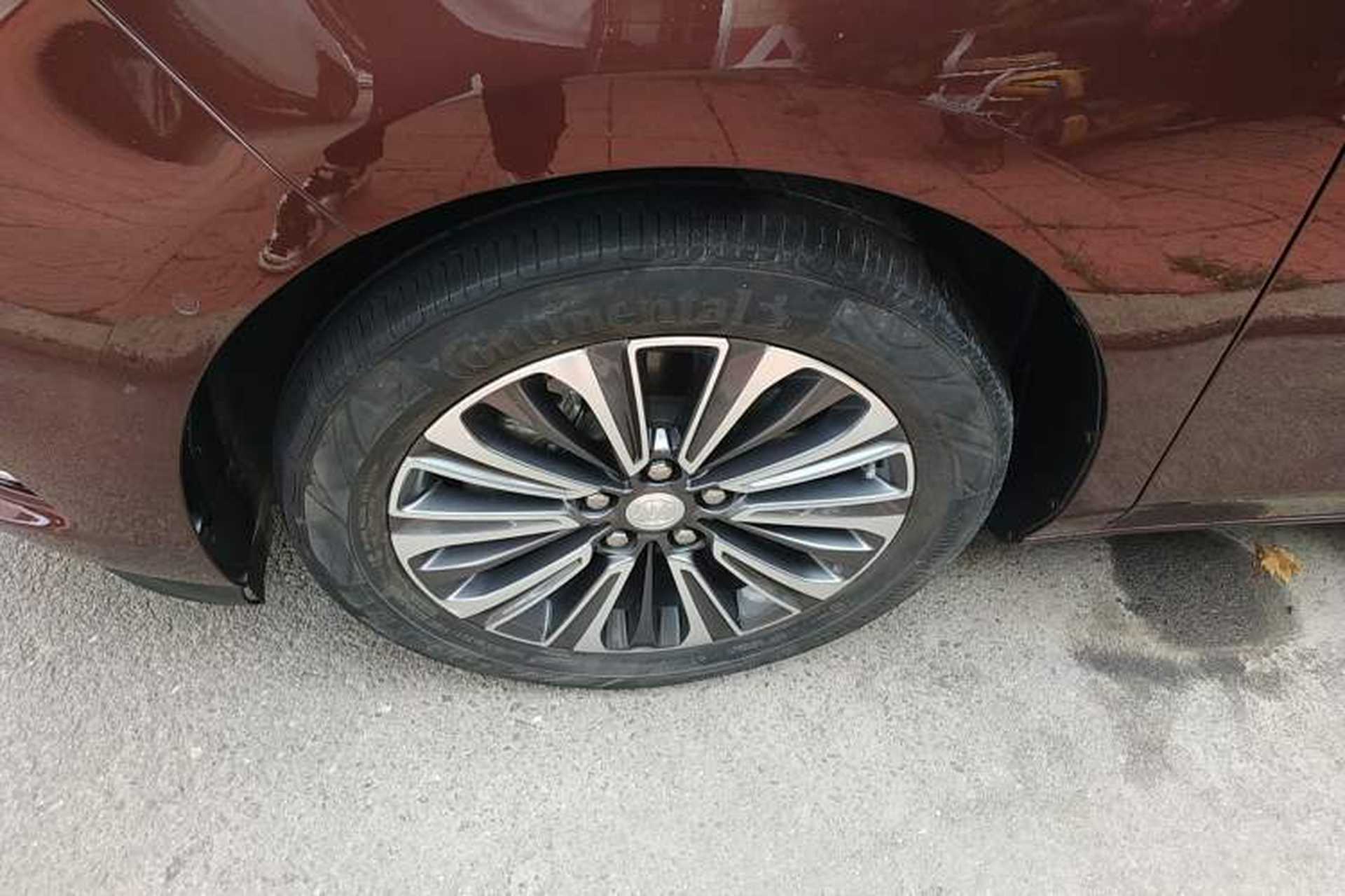 Used Buick GL8 2022 ES Land Cruiser 653T Luxury Model Left Front Wheel Hub