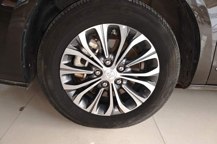 Used Buick GL8 2022 Land Business Class 652T Luxury Model Left Front Wheel Hub