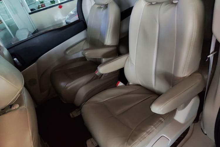 Used Buick GL8 2022 Land Cruiser Executive Class 652T Comfort Model Left Rear Seat