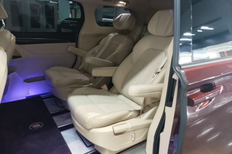 Used Buick GL8 2022 ES Landtrek 653T Luxury Edition Left Rear Seat