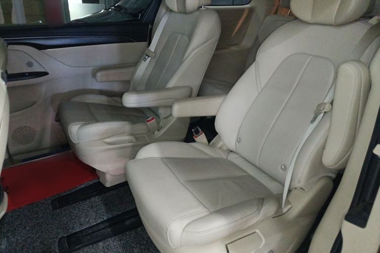 Used Buick GL8 2022 ES Landtrek 653T Luxury Edition Left Rear Seat