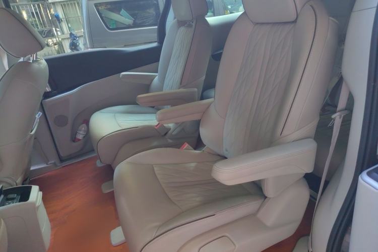 Used Buick GL8 2022 Land Business Class 652T Luxury Model Left Rear Seat