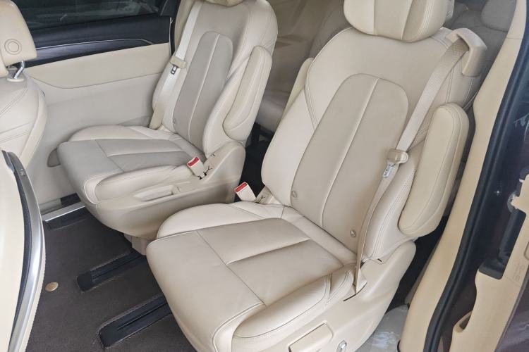 Used Buick GL8 2022 ES Landtrek 653T Luxury Edition Left Rear Seat