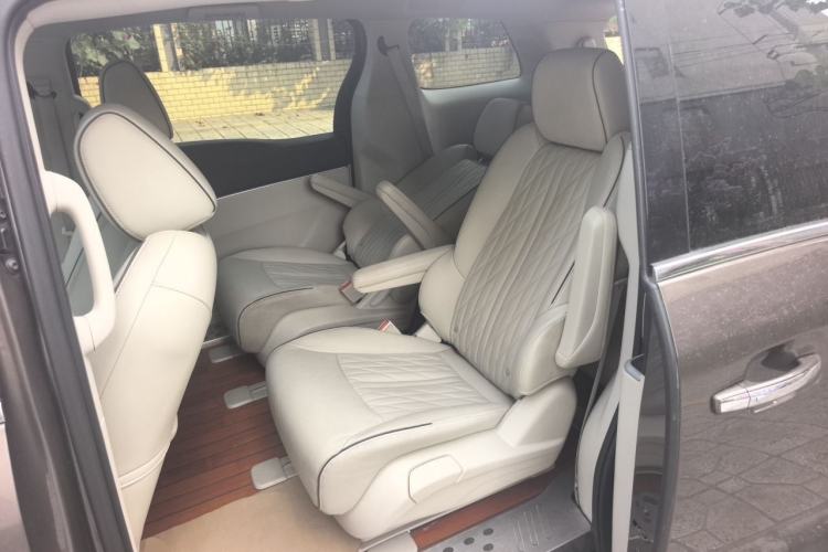 Used Buick GL8 2022 Land Business Class 652T Luxury Model Left Rear Seat