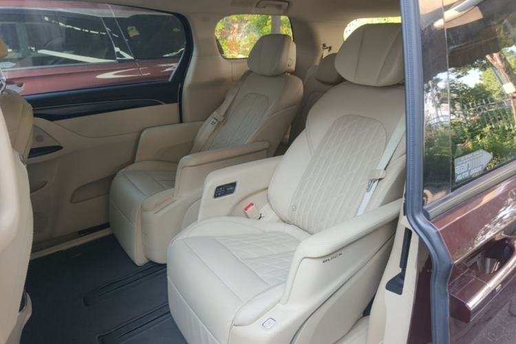 Used Buick GL8 2022 ES Land Cruiser 653T Luxury Model Left Rear Seat