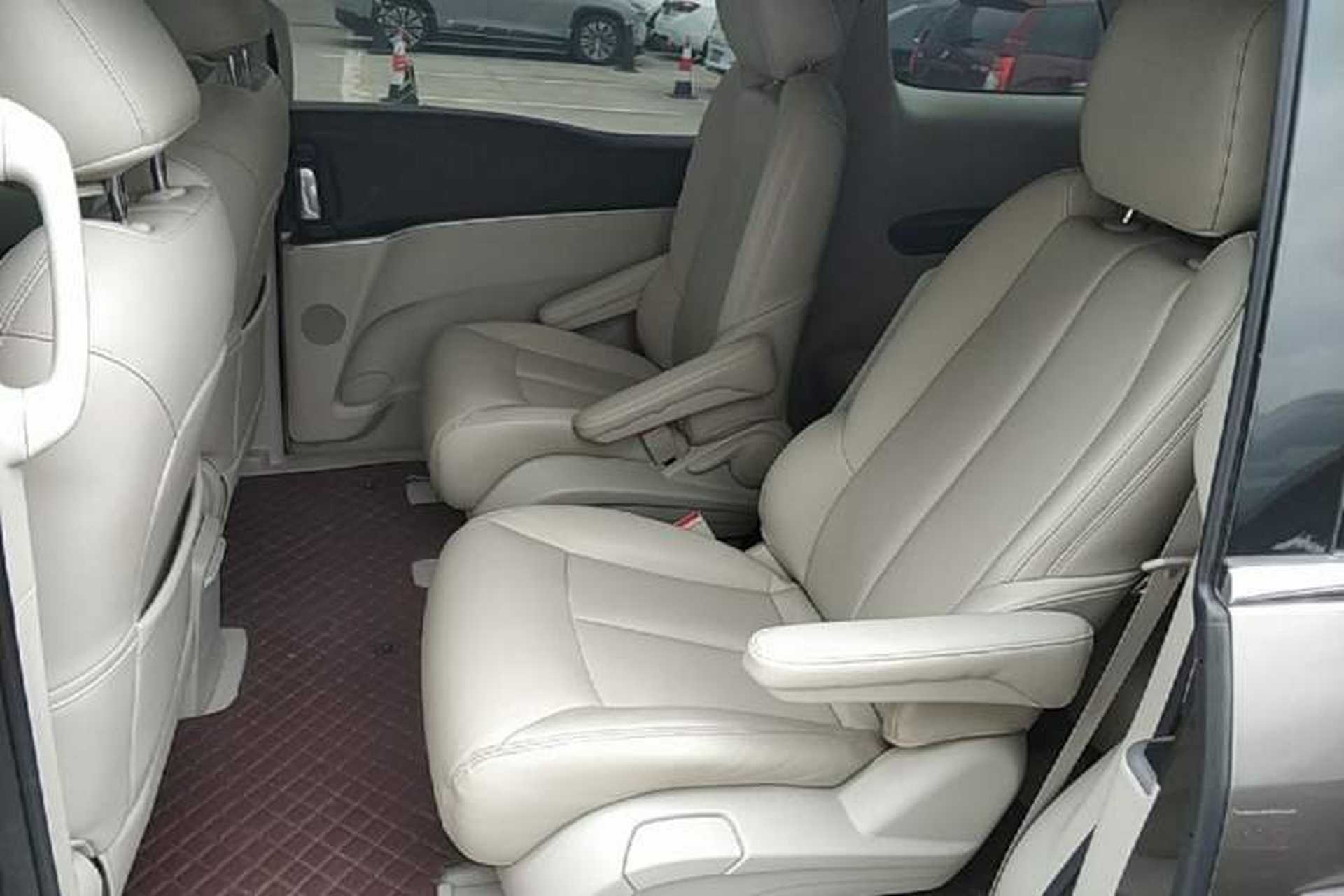 Used Buick GL8 2022 Land Cruiser Executive Class 652T Comfort Model Left Rear Seat