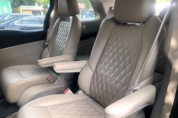 Used Buick GL8 2022 Land Cruiser Executive Class 652T Comfort Model Left Rear Seat