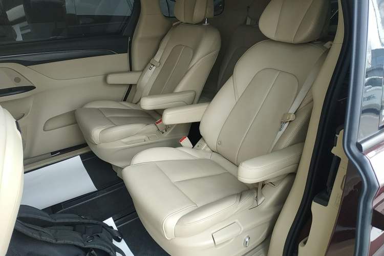 Used Buick GL8 2022 ES Landtrek 653T Luxury Edition Left Rear Seat