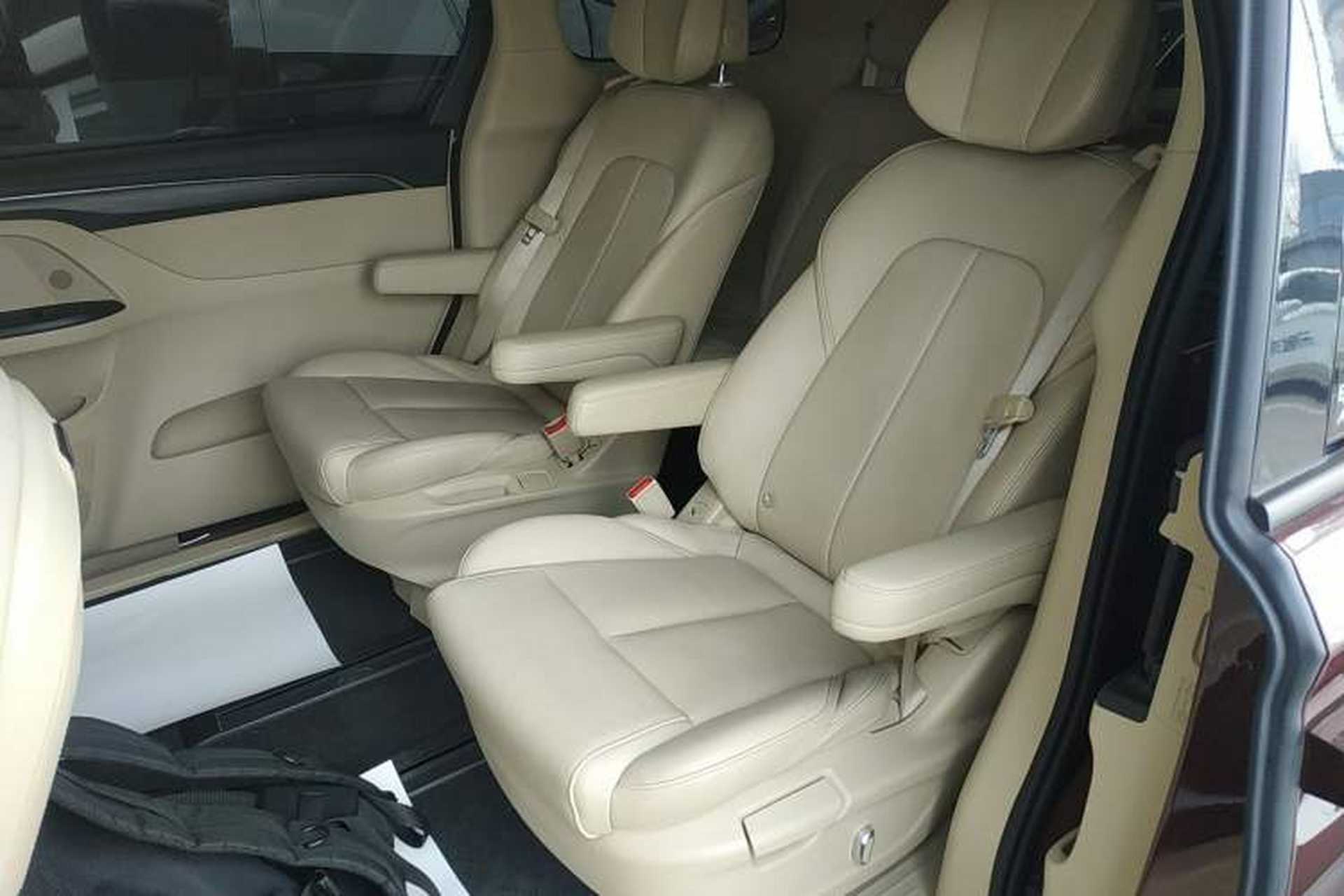 Used Buick GL8 2022 ES Landtrek 653T Luxury Edition Left Rear Seat