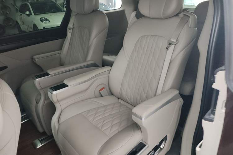 Used Buick GL8 2022 ES Landtrek 653T Comfort Edition Left Rear Seat