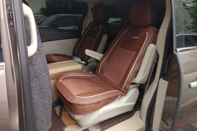 Used Buick GL8 2022 Land Cruiser Executive Class 652T Smart Luxury Model Left Rear Seat