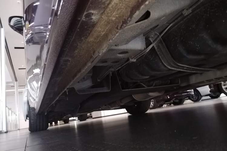 Used Buick GL8 2022 ES Landtrek 653T Comfort Edition Left Side Sill
