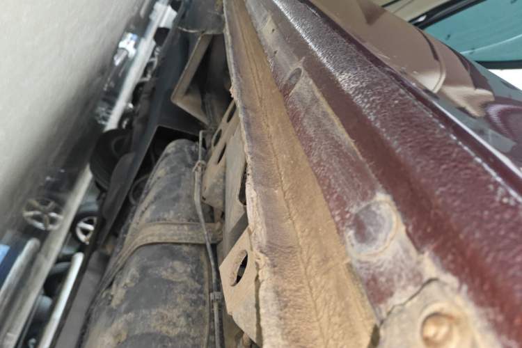 Used Buick GL8 2022 ES Landtrek 653T Luxury Edition Left Side Sill