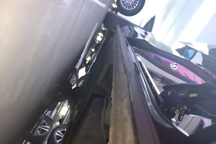 Used Buick GL8 2022 ES Landtrek 653T Comfort Edition Left Side Sill