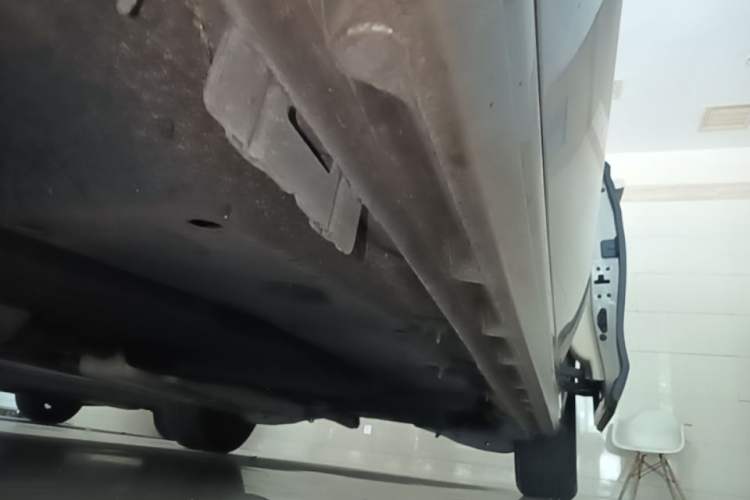 Used Buick GL8 2022 ES Landtrek 653T Luxury Edition Left Side Sill