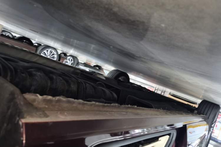 Used Buick GL8 2022 ES Land Cruiser 653T Luxury Model Left Side Sill