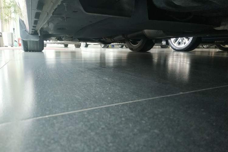 Used Buick GL8 2022 ES Landtrek 653T Luxury Edition Left Side Sill