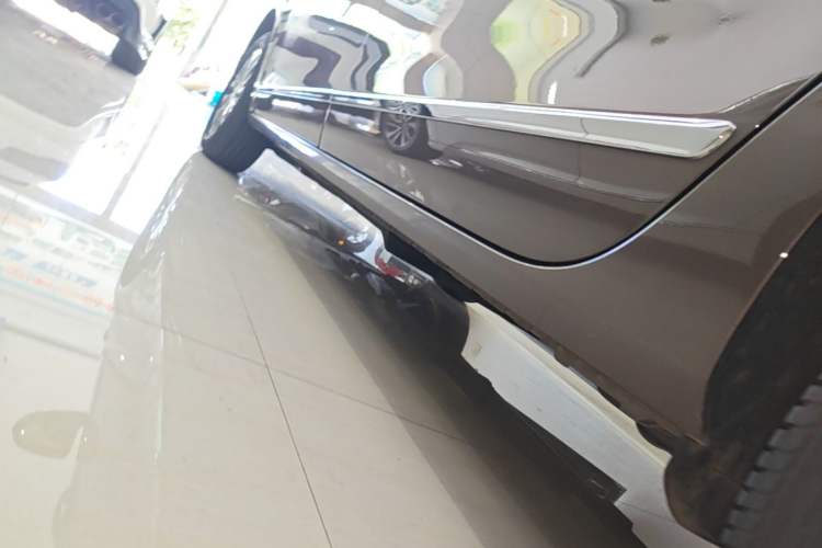 Used Buick GL8 2022 Land Business Class 652T Luxury Model Left Side Sill
