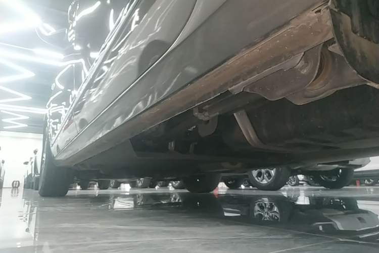 Used Buick GL8 2022 Land Business Class 652T Luxury Model Left Side Sill