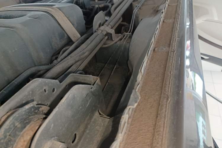 Used Buick GL8 2022 Land Cruiser Executive Class 652T Comfort Model Left Side Sill