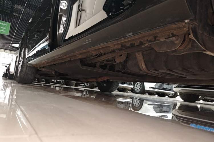 Used Buick GL8 2022 Land Business Class 652T Luxury Model Left Side Sill