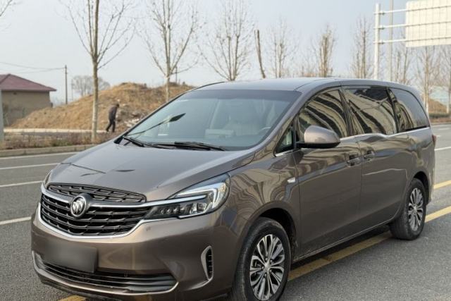 Ojetý Buick GL8 2022 Land Cruiser Executive Class 652T Comfort Model