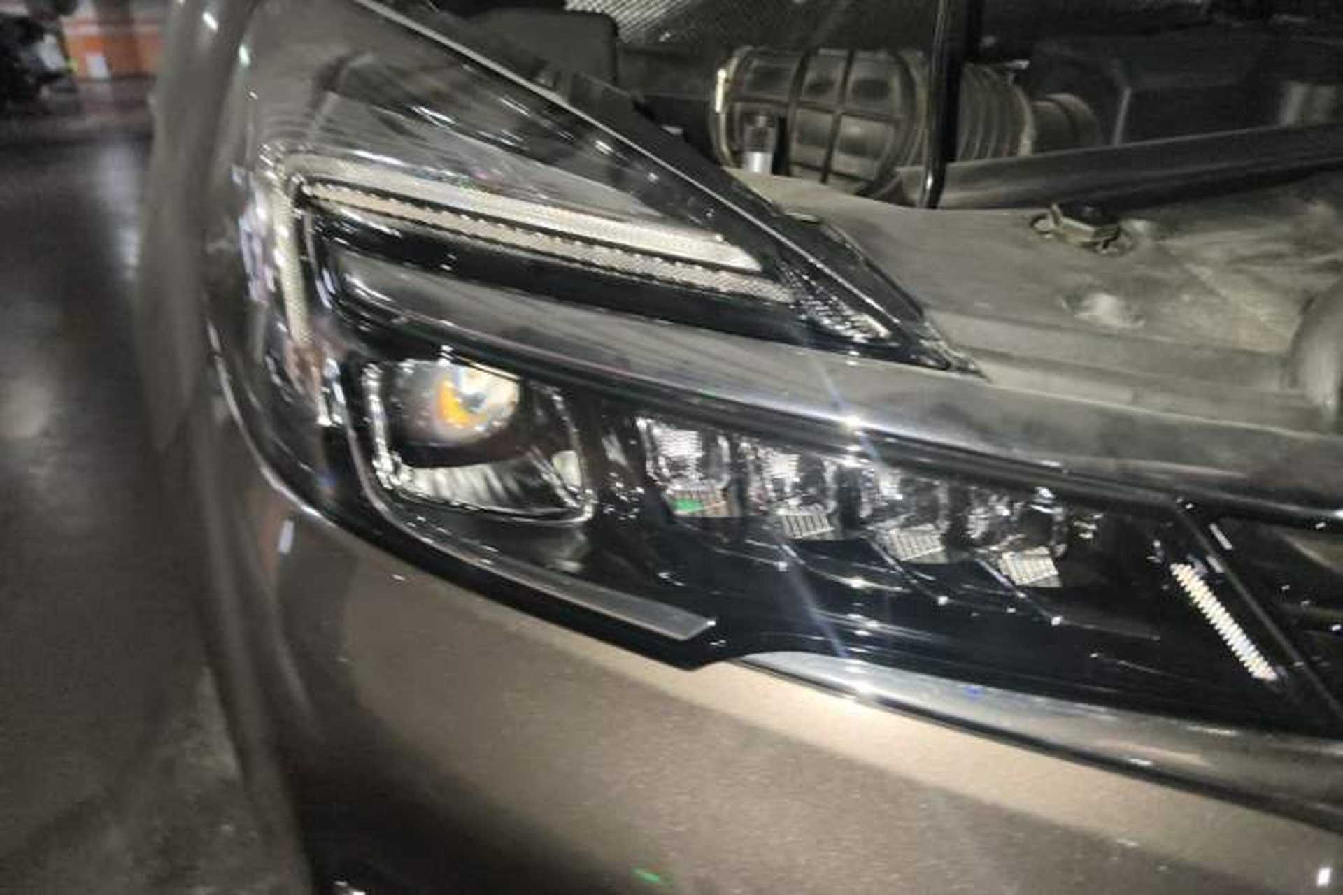 Used Buick GL8 2022 Land Cruiser Executive Class 652T Comfort Model Right Front Headlight