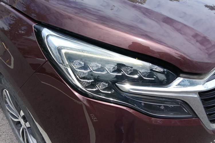 Used Buick GL8 2022 ES Landtrek 653T Comfort Edition Right Front Headlight