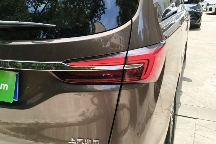 Used Buick GL8 2022 Land Business Class 652T Luxury Model Right Rear Taillight