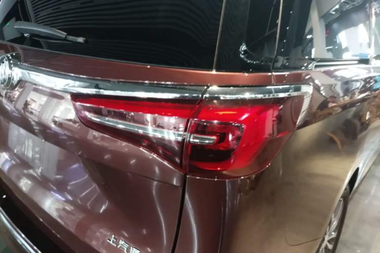 Used Buick GL8 2022 ES Landtrek 653T Luxury Edition Right Rear Taillight