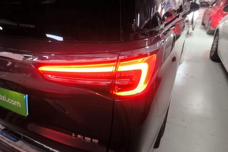 Used Buick GL8 2022 ES Landtrek 653T Comfort Edition Right Rear Taillight