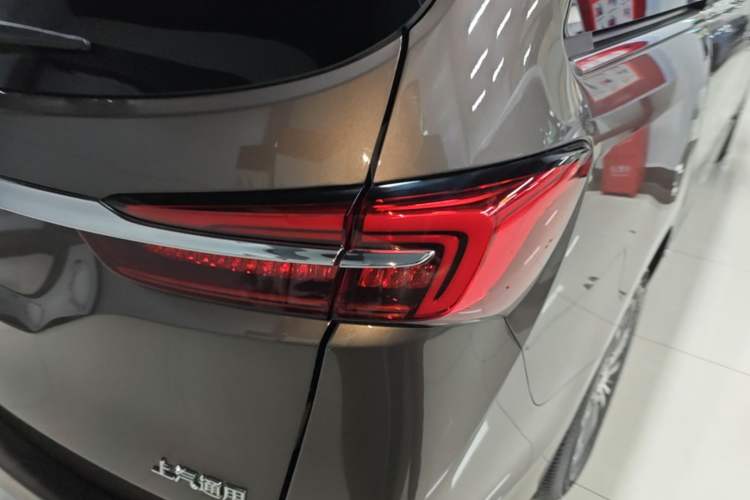 Used Buick GL8 2022 Land Business Class 652T Luxury Model Right Rear Taillight