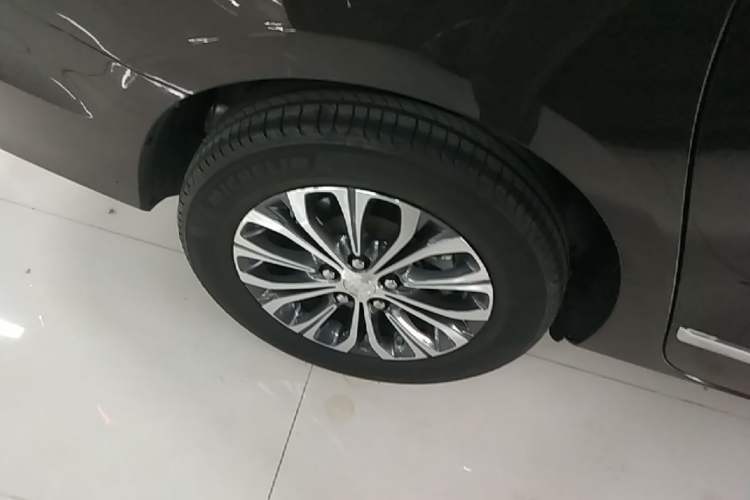 Used Buick GL8 2022 Land Executive Class 652T Prestige Model Right Rear Wheel Hub
