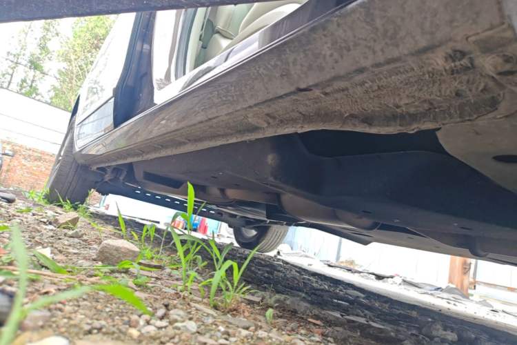 Used Buick GL8 2022 Land Business Class 652T Luxury Model Right Side Sill