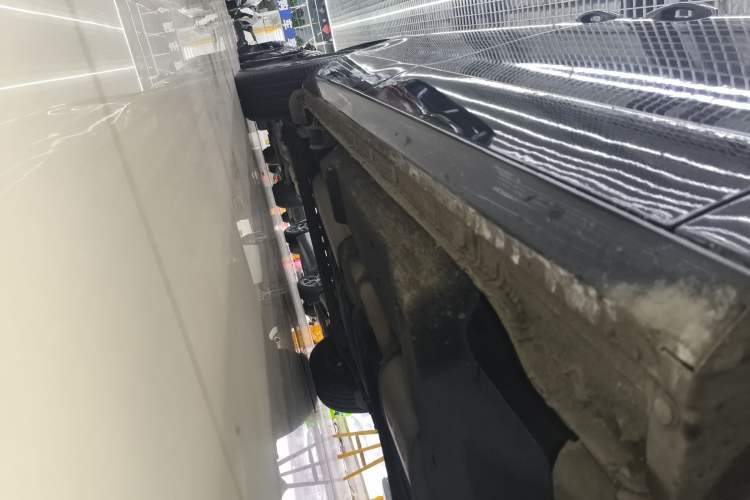 Used Buick GL8 2022 Land Cruiser Executive Class 652T Comfort Model Right Side Sill