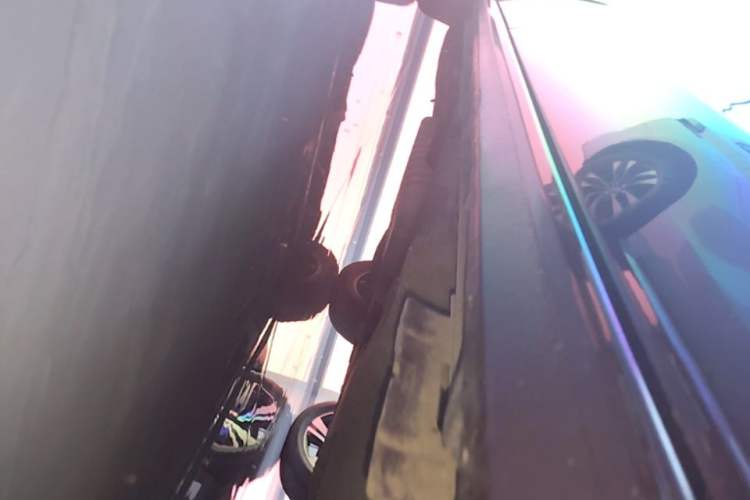 Used Buick GL8 2022 ES Landtrek 653T Comfort Edition Right Side Sill