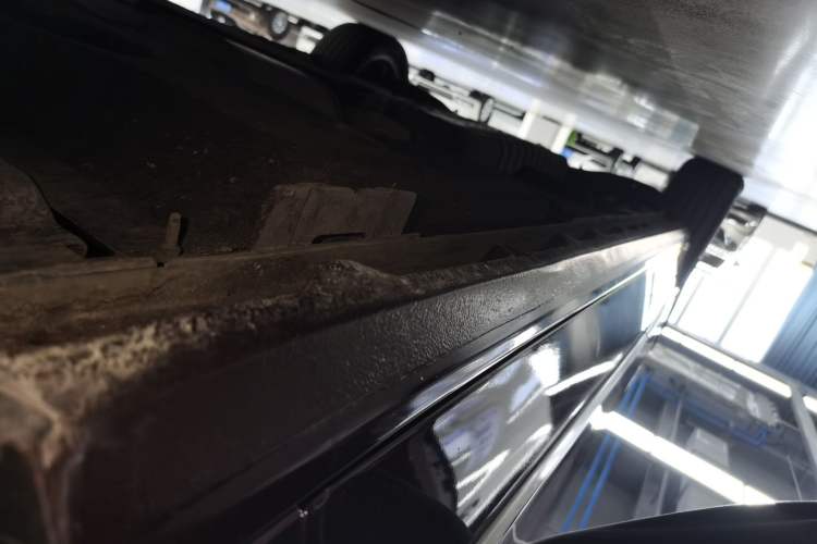 Used Buick GL8 2022 ES Landtrek 653T Flagship Model Right Side Sill