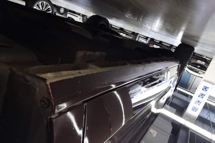 Used Buick GL8 2022 ES Land Cruiser 653T Luxury Model Right Side Sill
